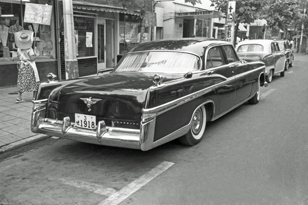 56-5b (031-12)b 1956 Imperial 4dr. Sedan.jpg